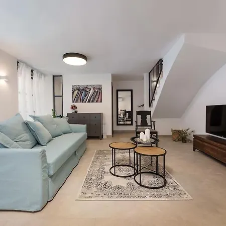 Villa Santina By Briskva *