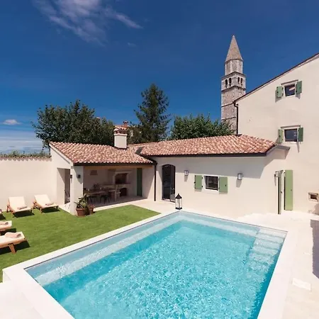 Villa Santina