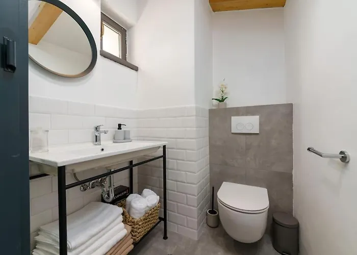 Santina By Briskva *