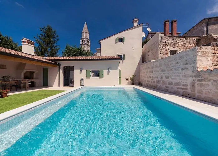 Santina By Briskva * Visnjan