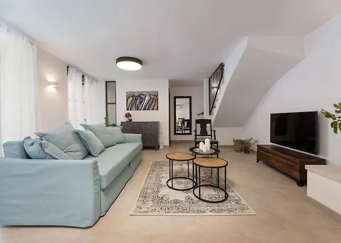 Vila Santina By Briskva *